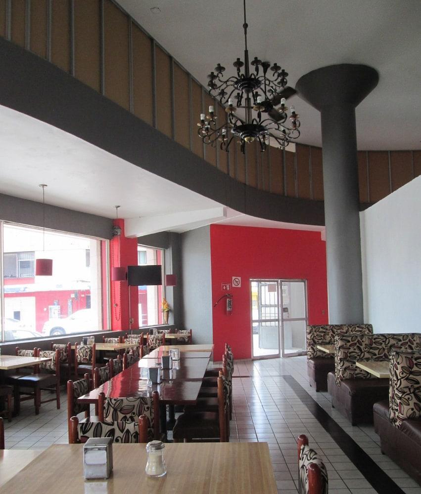 Oyo Nueva Galicia Guadalajara Exterior foto
